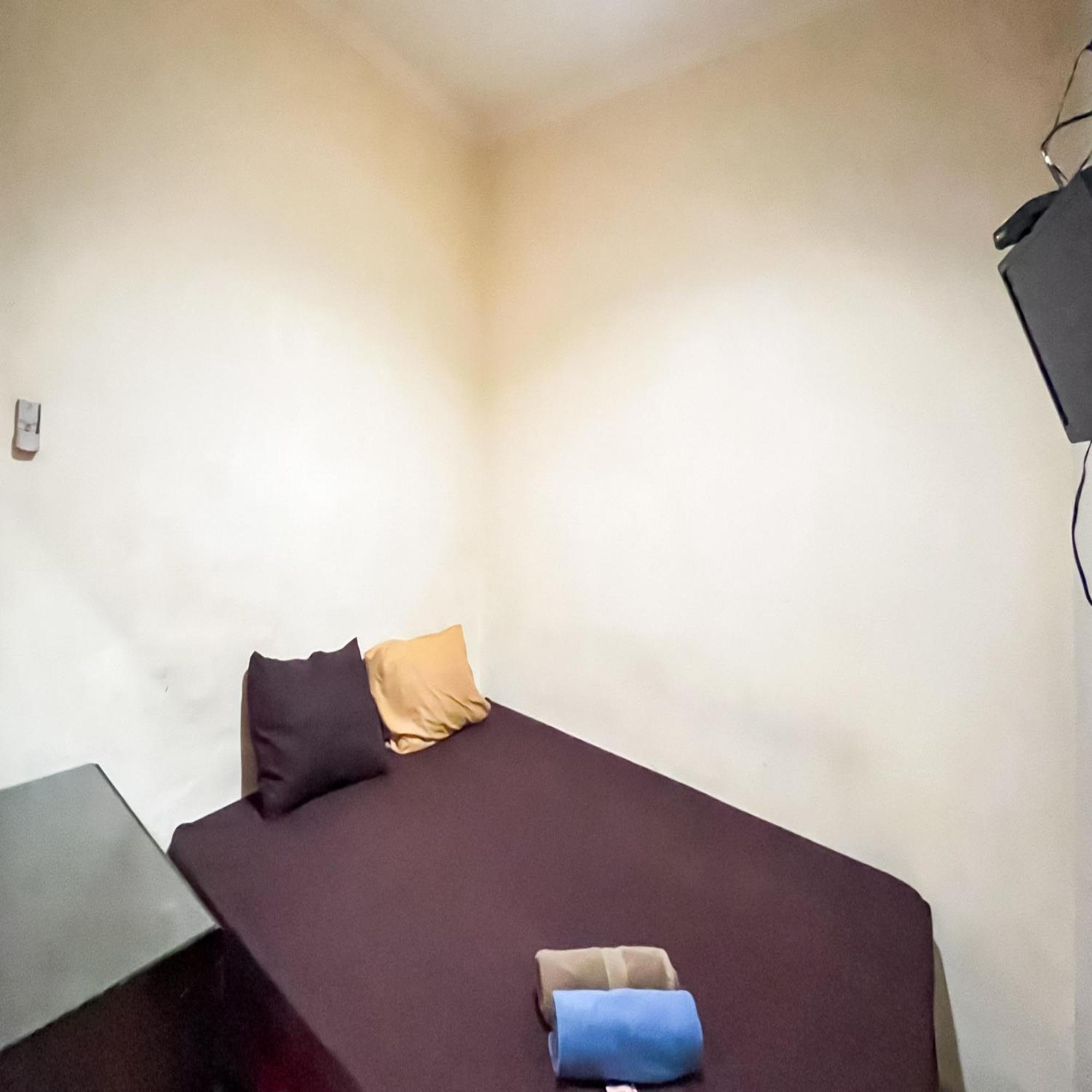 Arcadia Rooms Redpartner Jakarta Bagian luar foto