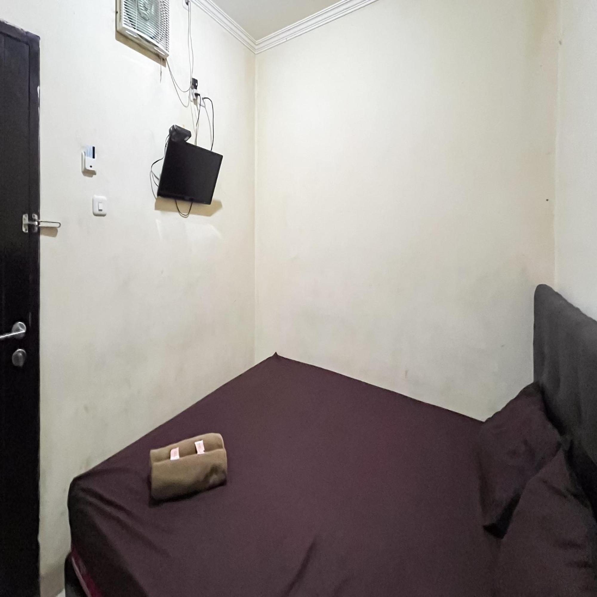 Arcadia Rooms Redpartner Jakarta Bagian luar foto