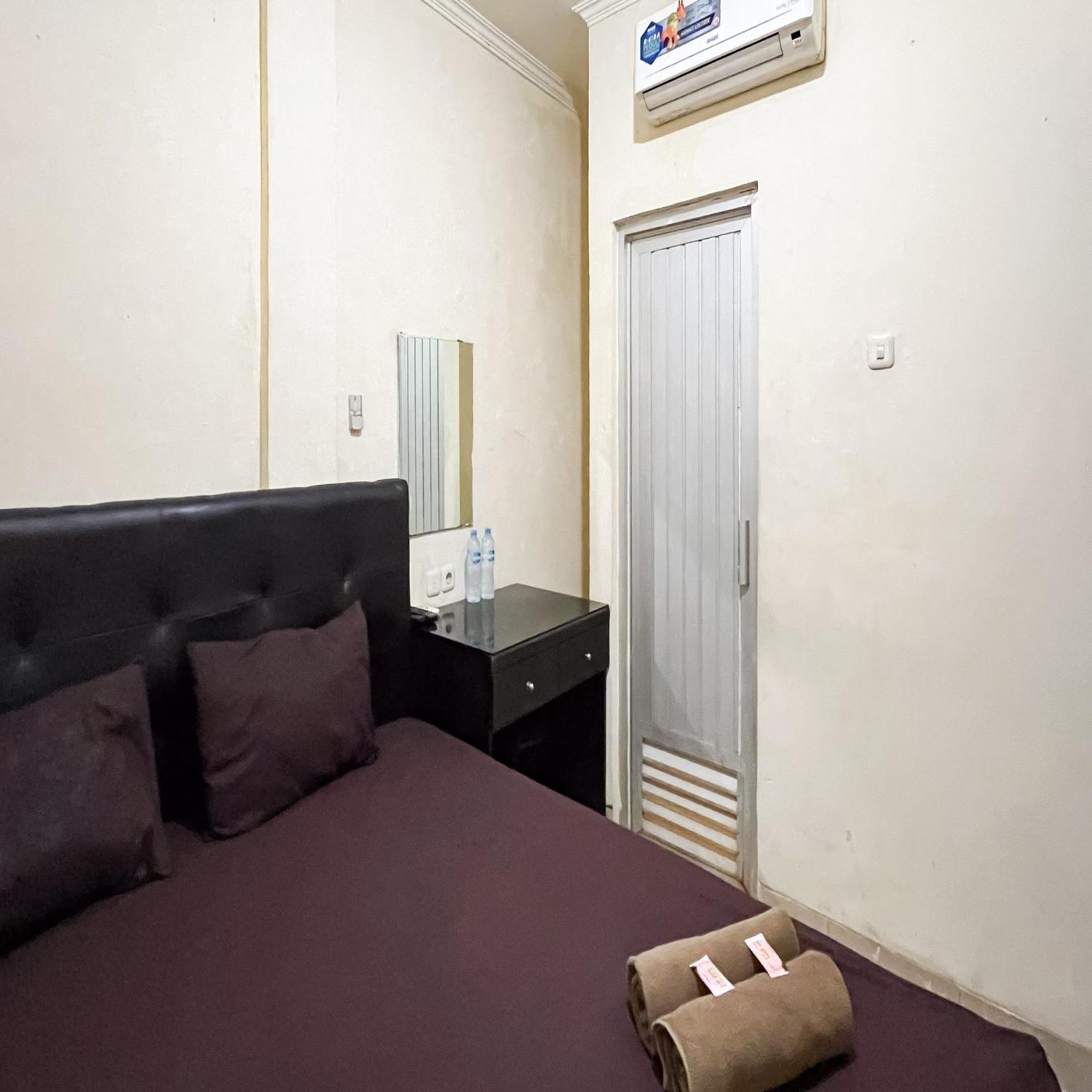 Arcadia Rooms Redpartner Jakarta Bagian luar foto